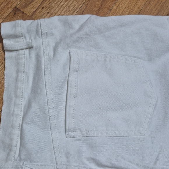 Glorious Vanderbilt Amanda White Stretchy Capris Sz 16W Great condition - Picture 9 of 15